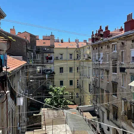 Apartamento Center 3br With En-suite And Workspace