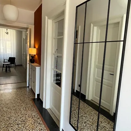 Center 3br With En-suite And Workspace Apartmán *