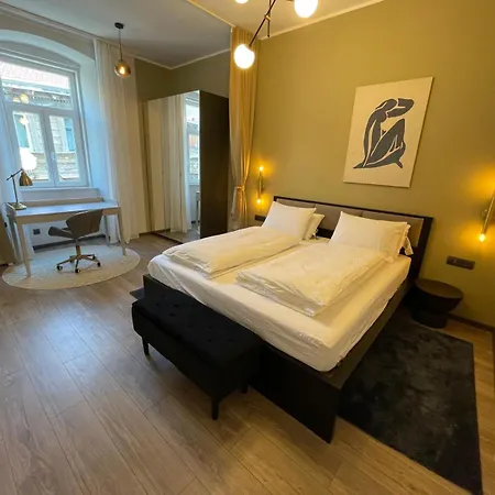 Center 3br With En-suite And Workspace Apartmán