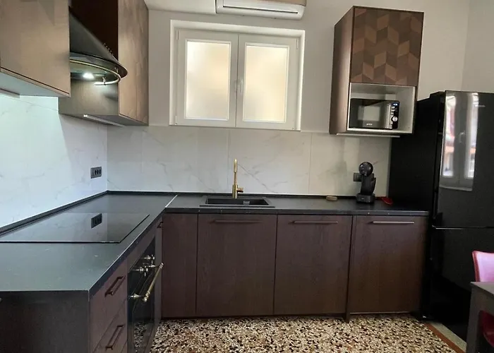 Center 3br With En-suite And Workspace Apartment Rijeka